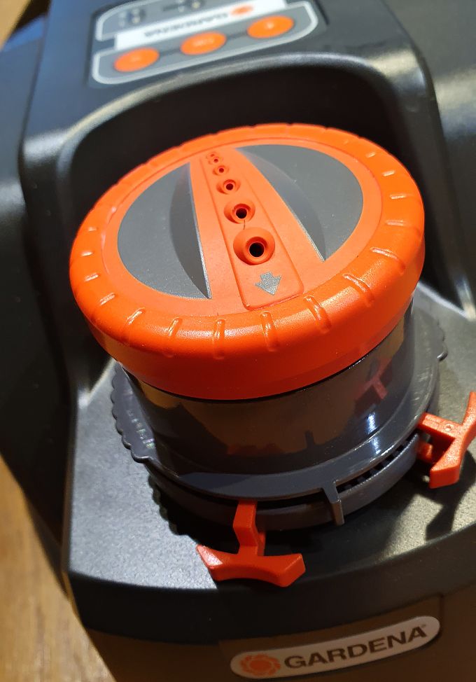Gardena AquaContour Automatic - trysková 360° hlava, 50 obrysových bodů, nastavitelný dostřik až 11m